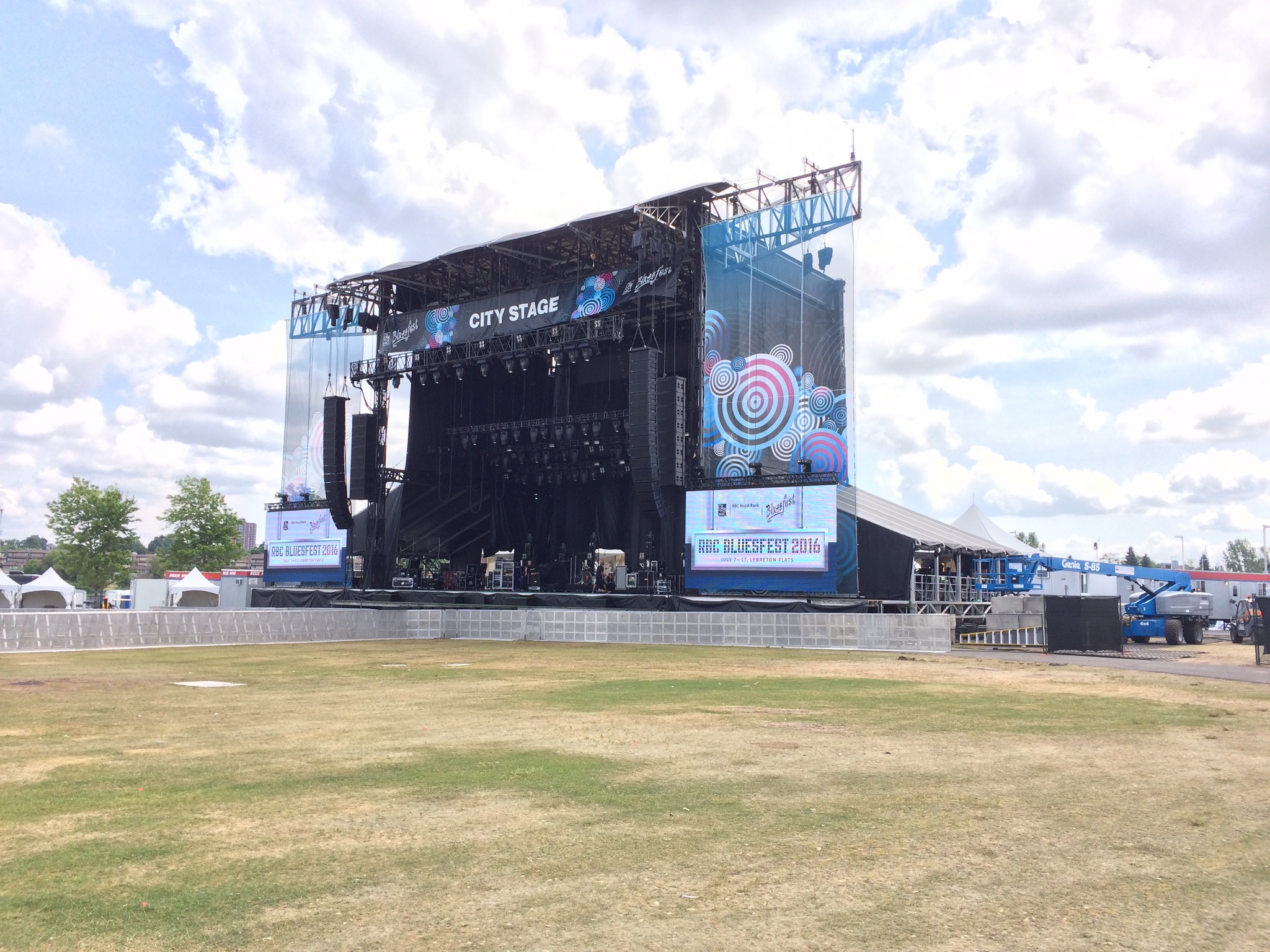 MONITORING THE OTTAWA BLUESFEST